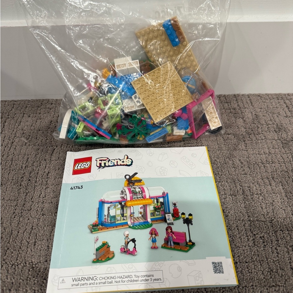 LEGO Friends Hair Salon (41743) building set
